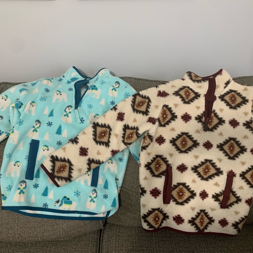 Bundle of 2 Gymboree Cream and Burgundy Fleece Pullovers